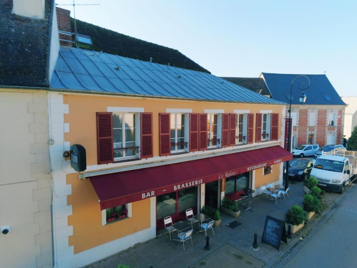 Hotel le relais à Fontenay-Trésigny Extérieur photo